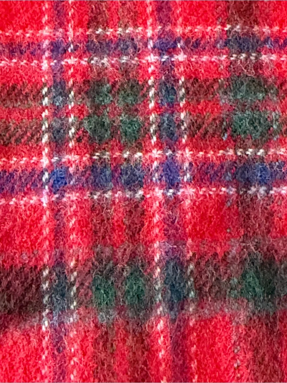 Lochcarron of Scotland 100% Lambswool Plaid Scarf Red Blue Fringed 69” x 9.25”